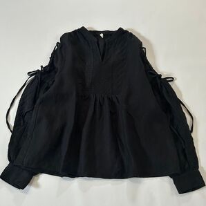 Ungrid アングリッド エンブロイダリーブラウス 刺繍 リネン 黒 長袖シャツ