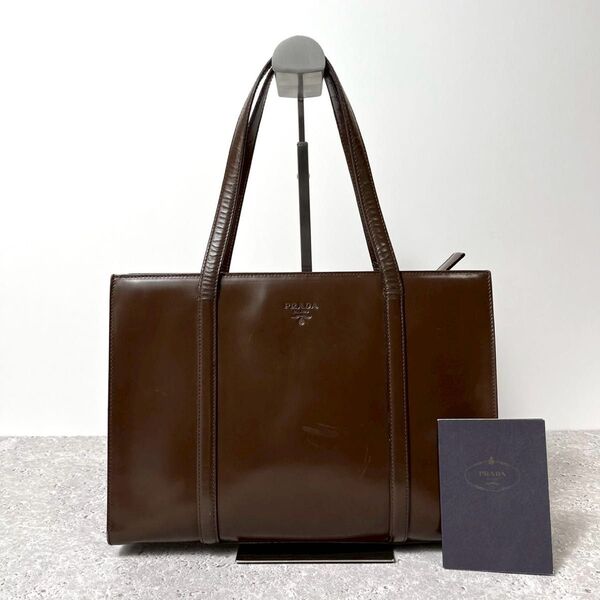 美品 PRADA プラダ トートバッグ ハンドバッグ ビジネス フォーマル エナメル パテントレザー ロゴ型押し ブラウン 肩掛け