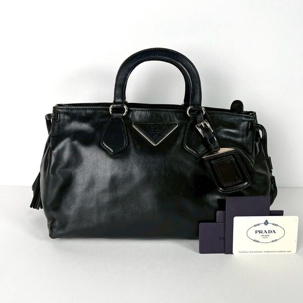 美品 PRADA プラダ タッセル フリンジ ハンドバッグ トートバッグ トライアングルロゴ 三角ロゴ ブラック 黒 レザー