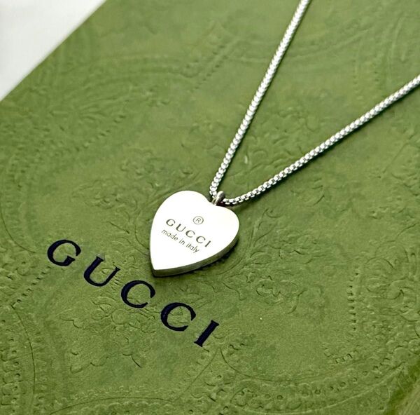 ★極美品 GUCCI GGハートロゴチャームネックレス【確実正規品】