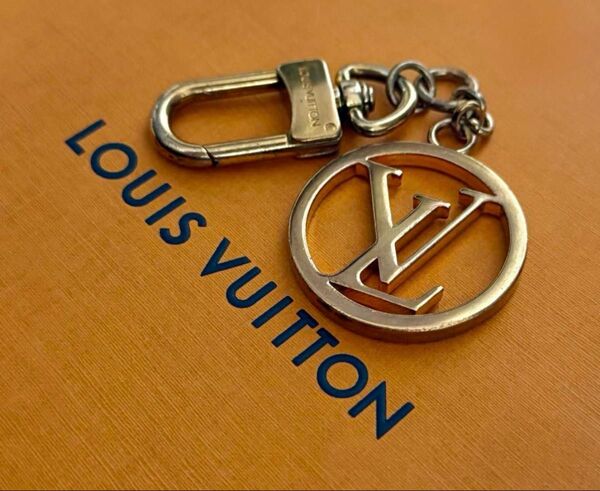 ★美品 louis vuitton ポルトクレ LV サークル キーホルダー