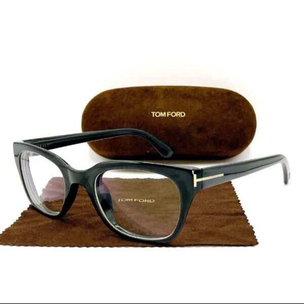 TOMFORD トムフォード メガネ TF4240 ブラック Tロゴ ケース付 めかね 眼鏡 サイドロゴ ロゴ刻印 正規品
