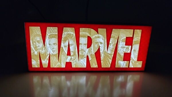 Marvel マーベル キャラクターデザイン ロゴライトボックス (ウオームホワイトLED)