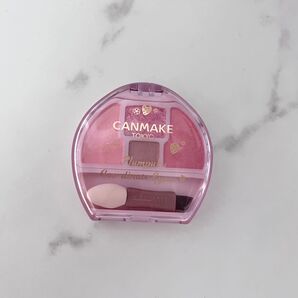 CANMAKE キャンメイク プランぷくコーデアイズ 04 いちごプランぷく