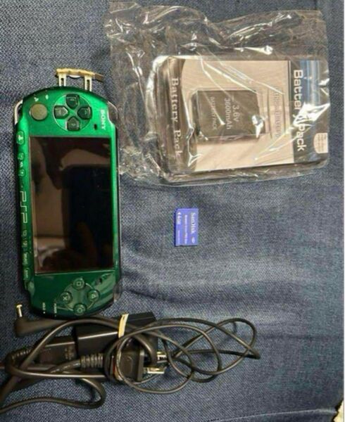 極美品!SONY PSP-3000 グリーン 新品バッテリー 充電ケーブル付き
