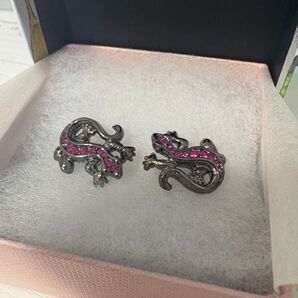 カフスボタン トカゲ