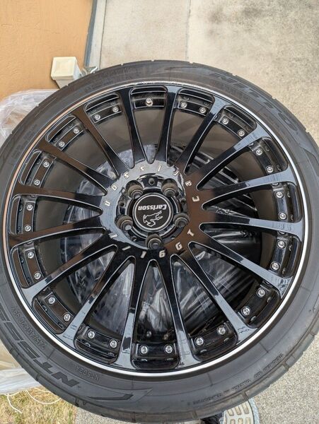 カールソン30系アルファード、ヴェルファイア Carlsson 1/16RSF 245/40r20NITTO(引き取り限定)