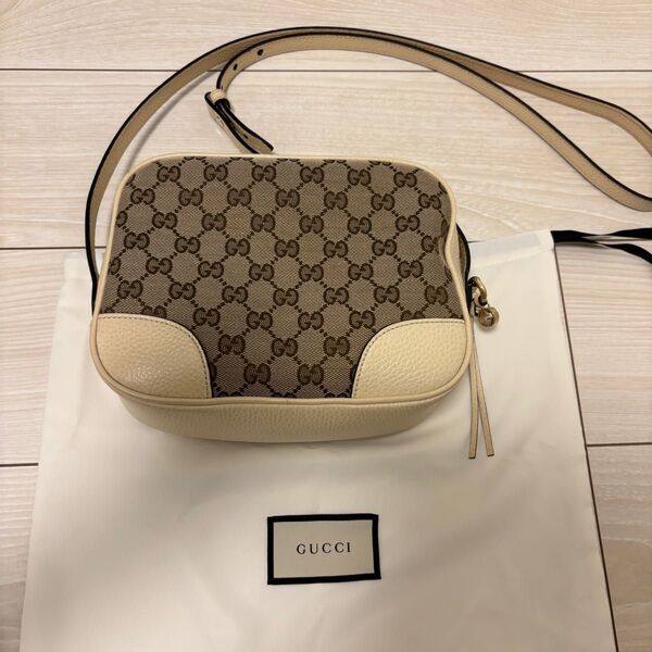 GUCCI グッチ ショルダーバッグ 斜め掛け