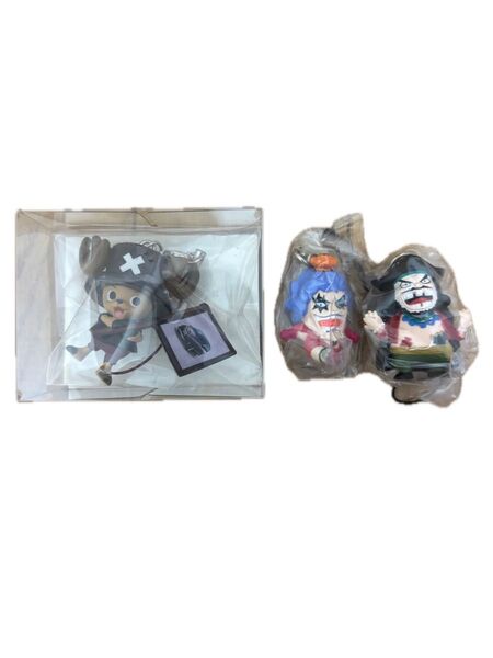 非売品 ワンピース フィギュア 3個セット チョッパー イワンコフ ティーチ 黒ひげ キーホルダー