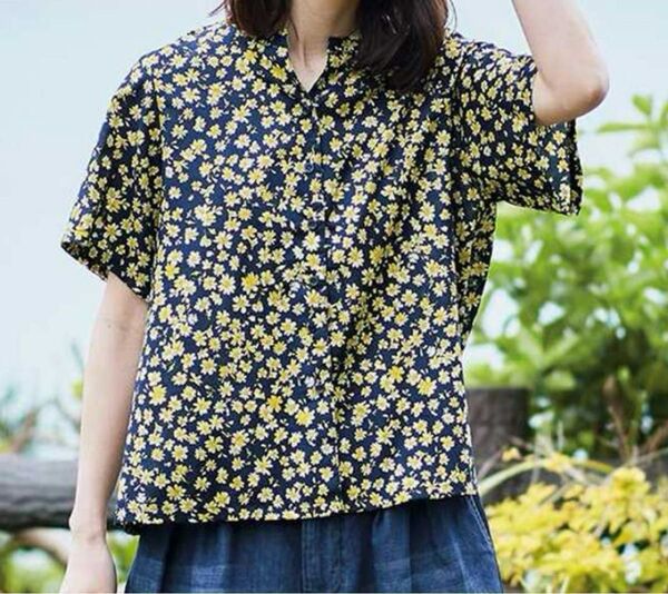 美品 sunny clouds サニークラウズ 花まみれブラウス MPサイズ
