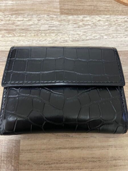 【完売品】カミーユフォルネ verso 21.02 コインケース アリゲーター ブラック