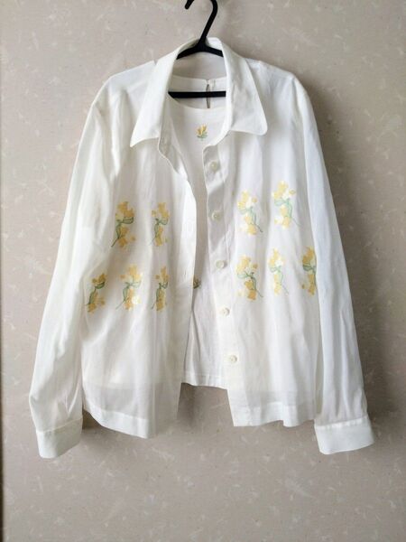 花柄刺繍アンサンブル ブラウス Tシャツ オフホワイト Mサイズ