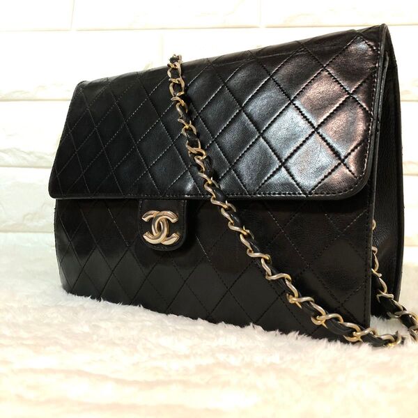 CHANEL シャネル マトラッセ チェーン ショルダーバッグ ココマーク ラムスキン プッシュロック