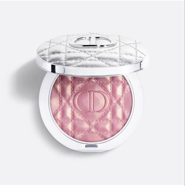 Dior ハイライト ディオールスキンフォーエヴァーグロウ ルミナイザー04