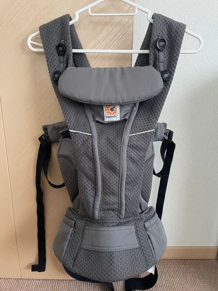 美品 Ergobaby(エルゴベビー) オムニ ブリーズ エルゴ 抱っこ紐 エアスルー