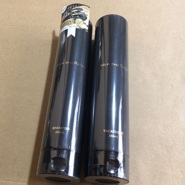 【118】SILK THE RICH スカルプ&リペア シャンプー&トリートメント セット(250ml+250g)