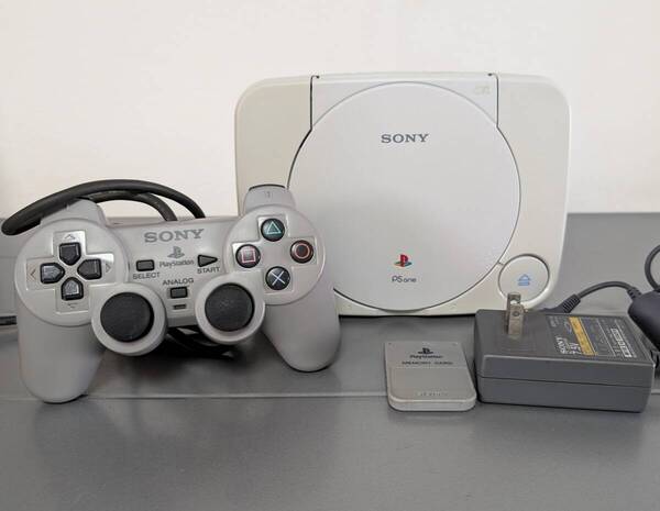 PS one SCPH-100 本体 + DUALSHOCK SCPH-1200 アナログコントローラ + SCPH-112 ACアダプター + SCPH-1020 SONY プレステ 箱 説明書