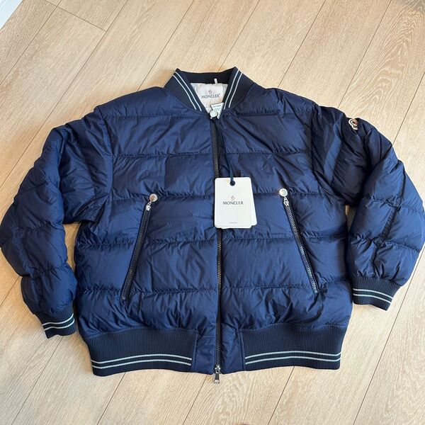 //新品未使用// MONCLER モンクレール ARGO GIUBBOTTO ネイビー ダウンジャケット レディース