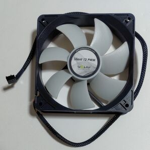 GELID Silent12 PWM ホワイトブレード 中古 動作品