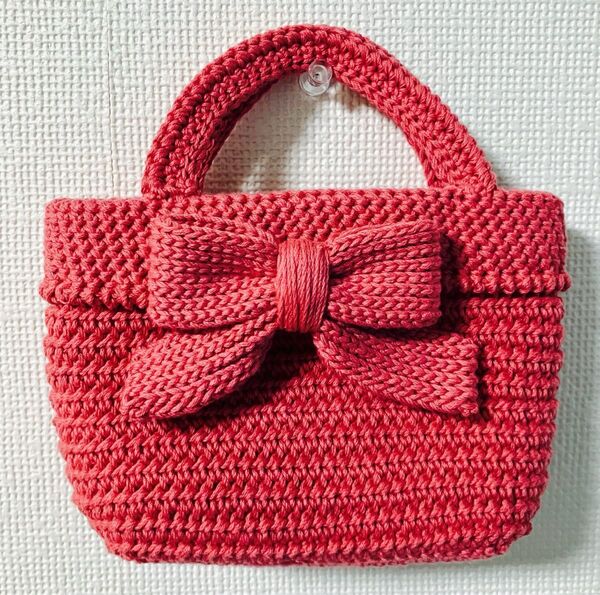 ハンドメイド ハンドバッグ バッグ リボン ピンク ニット 手編み かぎ編み 編み物 レディース 可愛い 女の子
