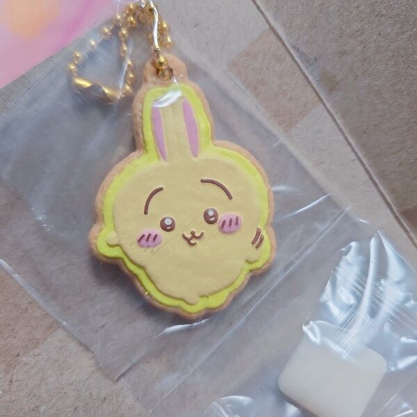未開封品 ちいかわ クッキーチャームコット うさぎ