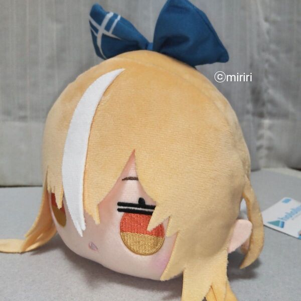 ホロライブ 不知火フレア 寝そべりぬいぐるみ
