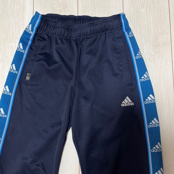90~00s アディダス adidas ジャージ ズボン Sサイズ 万国旗