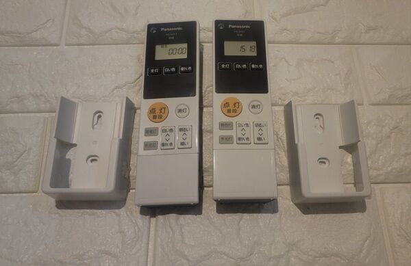 ★Panasonic ★HK9491★照明リモコン★ケース&取付ビス付★ パナソニック★ シーリングライト用★3個有★