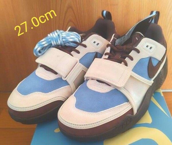Travis Scott × Nike Zoom Field Jaxx 27cm