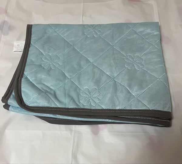 未使用 ひんやり クール 接触冷感 夏用ブランケット タオルケット 水色 100×150