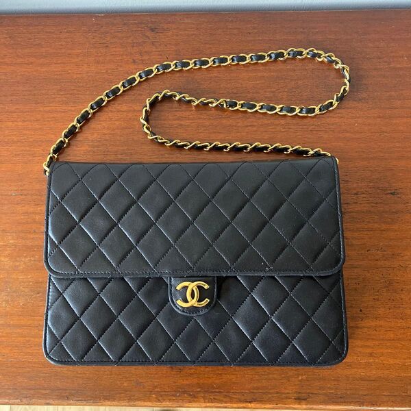 CHANEL シャネル マトラッセ チェーン ショルダーバッグ ココマーク ラムスキン プッシュロック