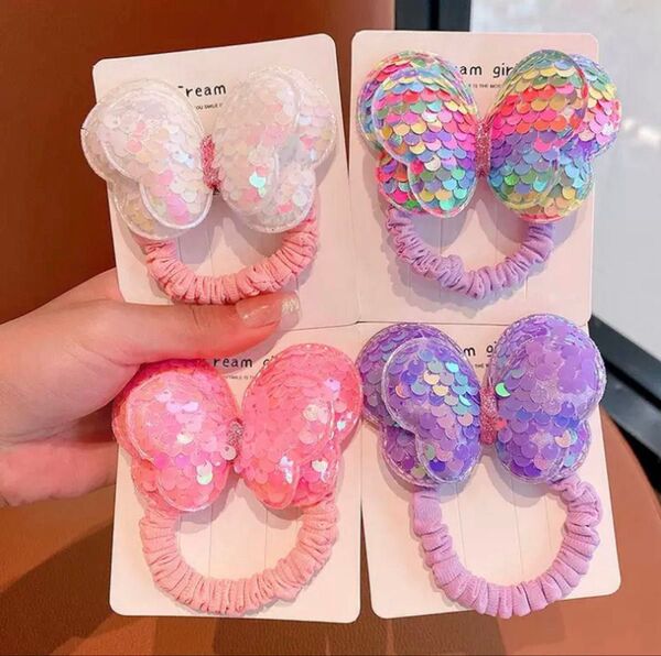 キッズ ヘアアクセサリー 髪飾り キラキラ ホワイト 白 子供 女の子 スパンコール リボン シュシュ 目立つ ヘアゴム 髪ゴム