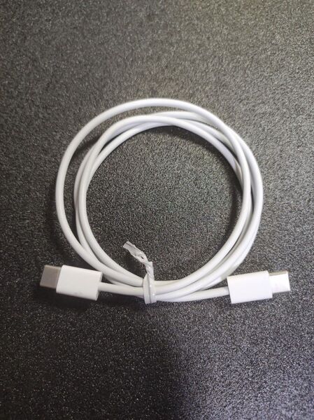 【Apple純正】USB-C to USB-C 充電通信ケーブル 1m A1997
