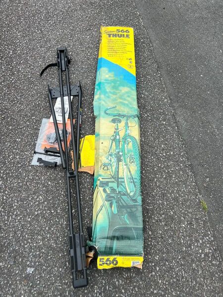 THULE 566 サイクルキャリア 未使用に近い