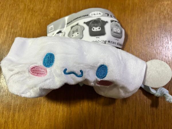 サンリオ ふわふわフェイス巾着 ポーチ シナモロール