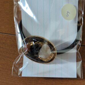 天然石と金箔のヘアゴム 5