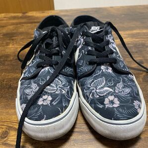 NIKE メンズスニーカー 花柄 28