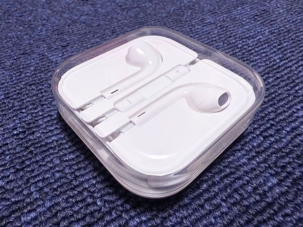 ☆★未使用★Apple 純正★イヤホン★3.5mmジャック★アップル★フィルム無し★☆