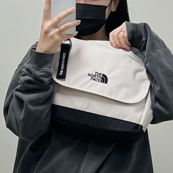 THE NORTH FACE ザノースフェイス ショルダーバッグ 2wayメッセンジャーバッグ MESSENGER BAG M