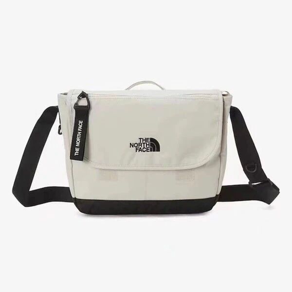 THE NORTH FACE ザノースフェイス ショルダーバッグ 2wayメッセンジャーバッグ MESSENGER BAG M