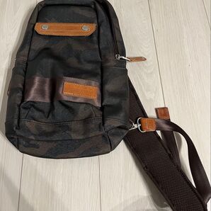 【美品】マスターピース メンズ ボディーバッグ カモフラ柄
