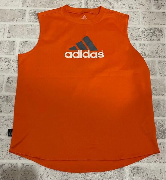 アディダス adidas トレーニングシャツ ノースリーブ 中古品