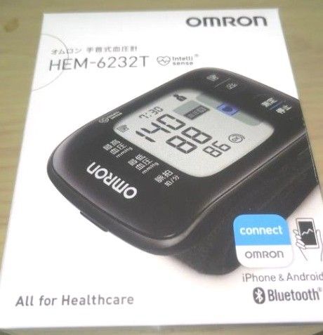 新品未開封 HEM-6232T オムロン 手首式血圧計 オムロンコネクト対応 Bluetooth通信機能搭載 とにかく簡単便利!