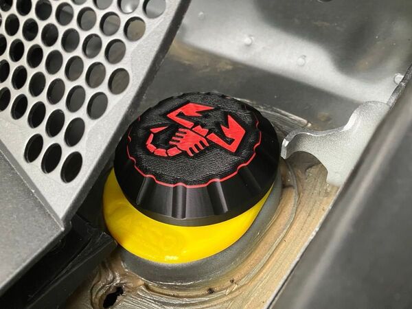 ABARTH アバルト トップマウントカバー 2個セット 樹脂製 500 595 695 FIAT フィアット