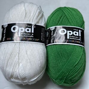 Opal 毛糸 白&緑 2玉セット
