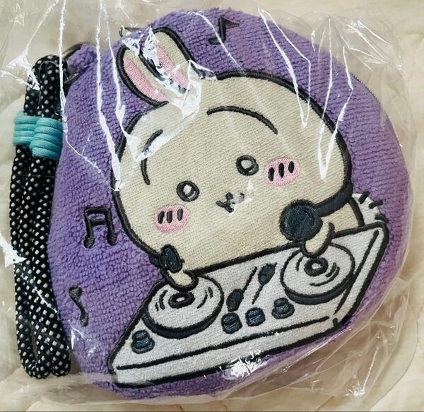 ちいかわ × GUコラボ うさぎのポーチ