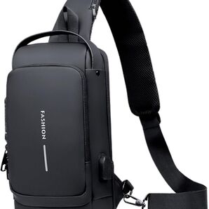 ショルダーバッグ ボディバッグ スポーツバッグ 斜めがけバッグ 肩掛けバッグ メンズ 人気 盗難防止 USBポート