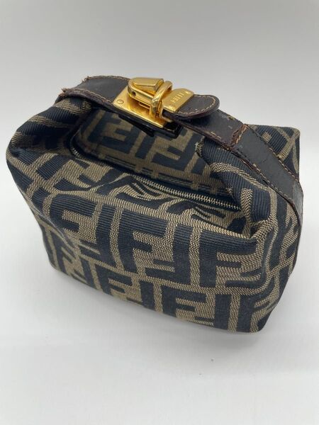 FENDI フェンディ ズッカ柄 ロック式金具 ミニミニバニティハンドバッグ レア