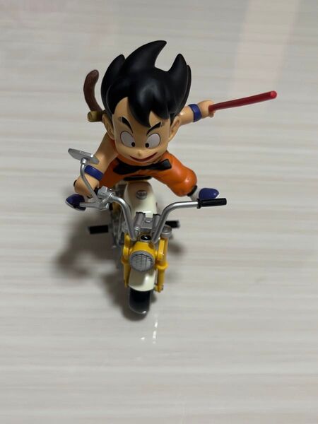ドラゴンボール フィギュア&バイク 孫悟空