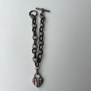 ete ハートチャーム付きブレスレット